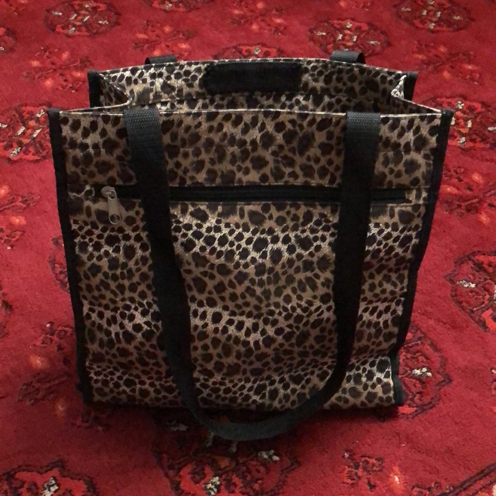 NWOT TRAVEL ANIMAL PRINT BAG - Picture 6 of 10